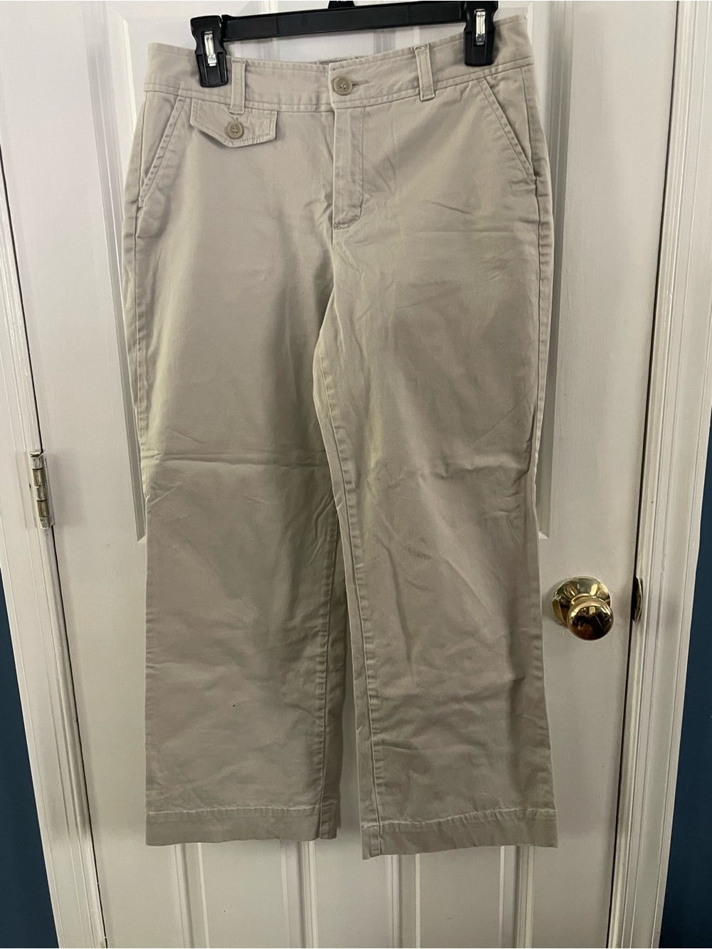 Dockers Women’s Tan Straight-Leg Chinos